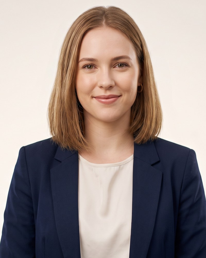 Elora Mercer, Celebrity Research Writer at IQ Metrics