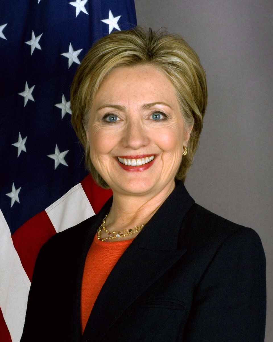Official portrait of Hillary Clinton as U.S. Secretary of State, January 2009